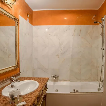 Select Via Veneto 4* Rzym