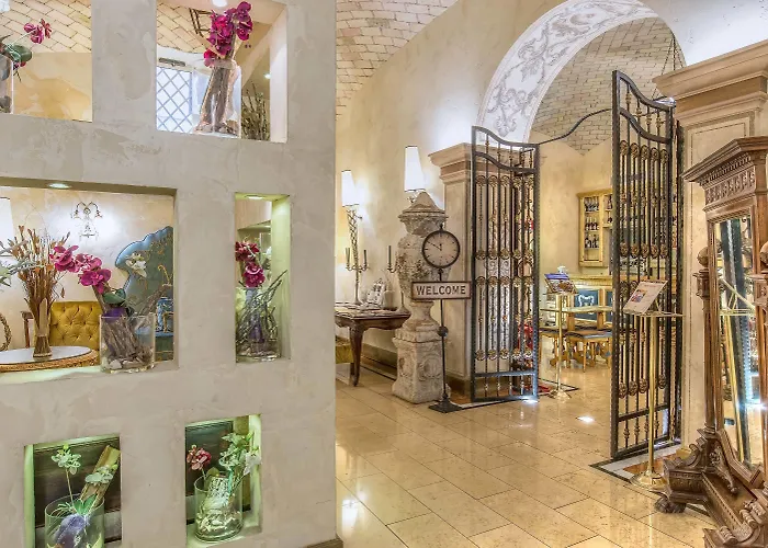 Select Via Veneto 4*