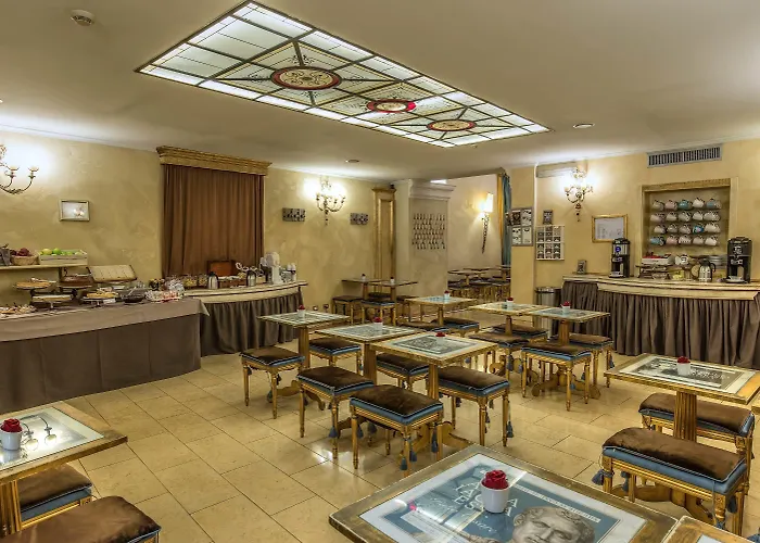 Select Via Veneto 4*