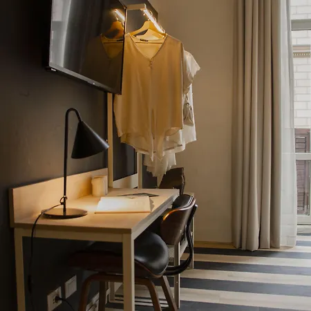 Select Via Veneto Rome