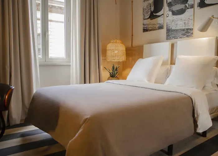 Select Via Veneto 4* Rome