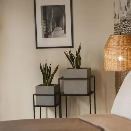 Select Via Veneto 4* Rome