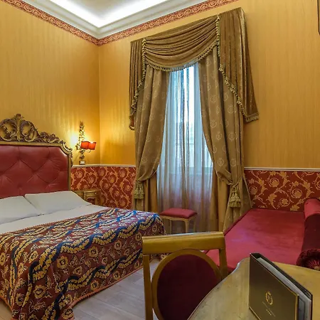 Select Via Veneto Hotel 4*