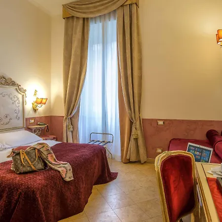 Select Via Veneto 4* Řím
