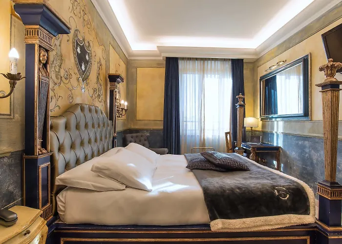 Select Via Veneto Szálloda 4*